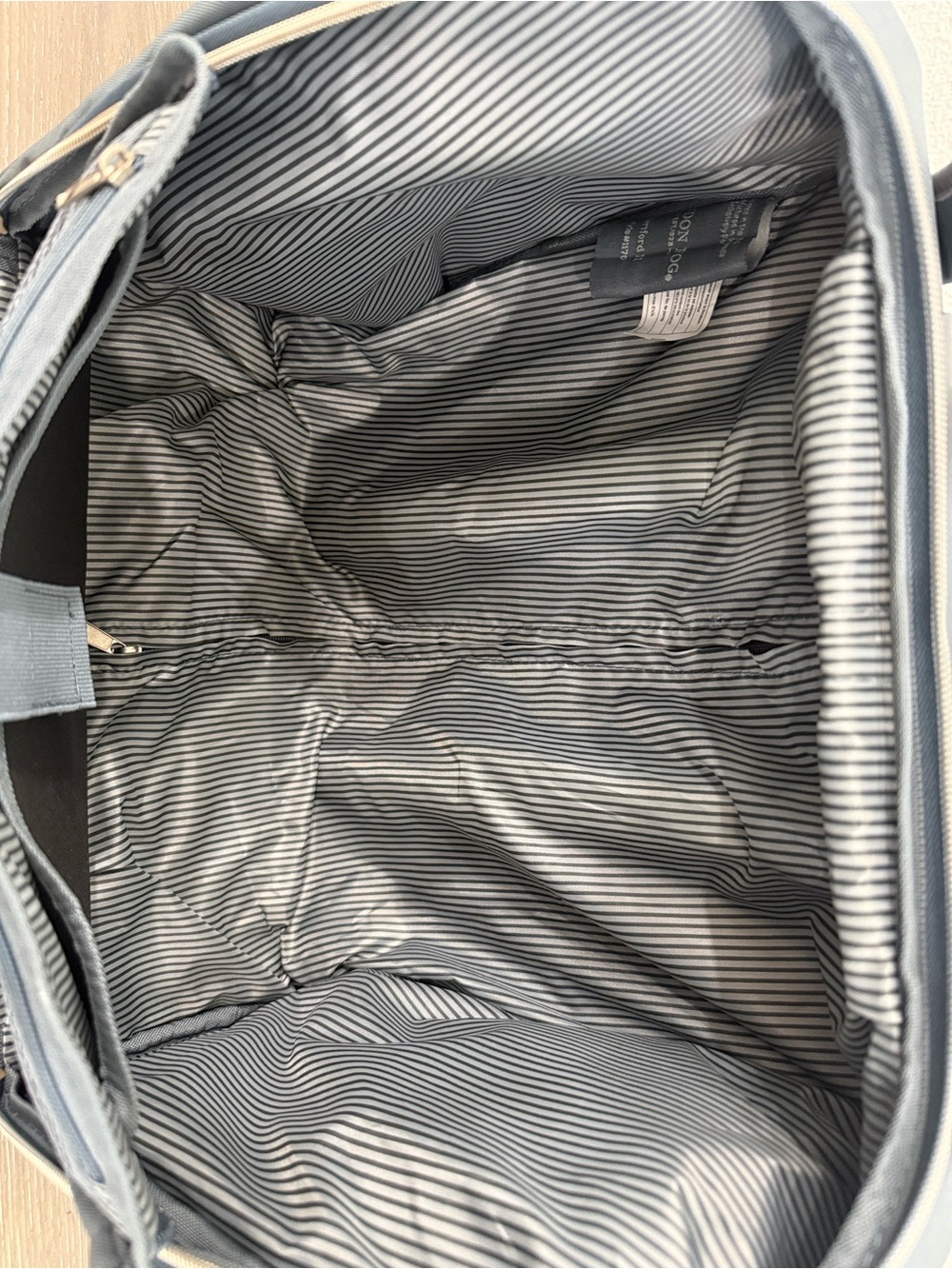London Fog Under-the-Seat Carry-On Luggage  Bag Hartford II Collection Unisex - Picture 11 of 16